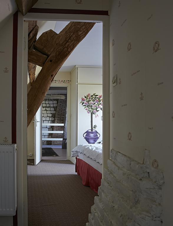 Gite Du Presbytere De L'Abbe L'Hermina Saint-Martin-le-Gaillard Rom bilde